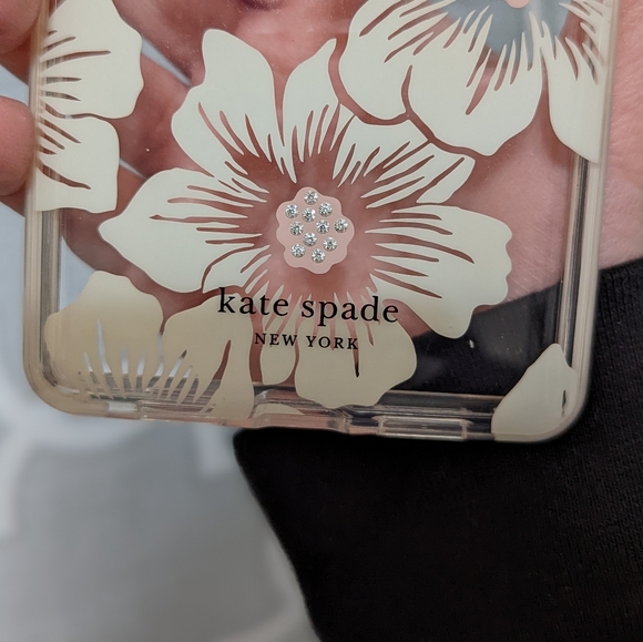 Kate Spade Pixel 6 Pro phone case - Picture 2 of 2